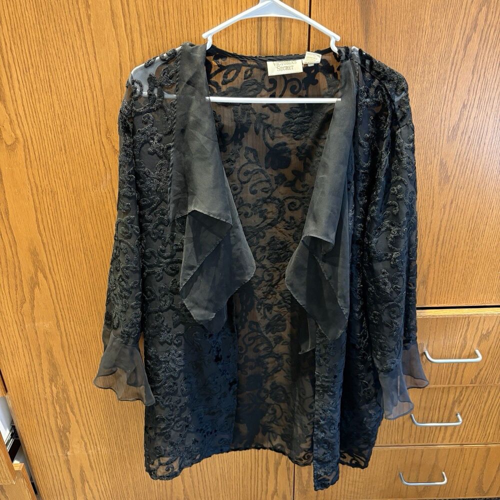 Victoria’s Secret Rayon Vintage Gold Label Black Velvet Burnout Ruffle Robe S